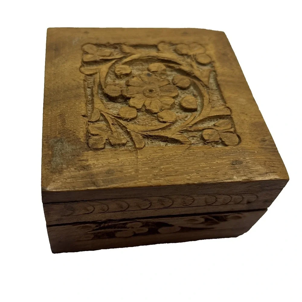 Vintage Hand Carved Wooden Trinket Jewelry Box Floral Made In India 3